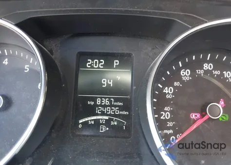 2017 Volkswagen Jetta 1.4T S z USA, uszkodzony, nr VIN 3VW2B7AJ3HM217776